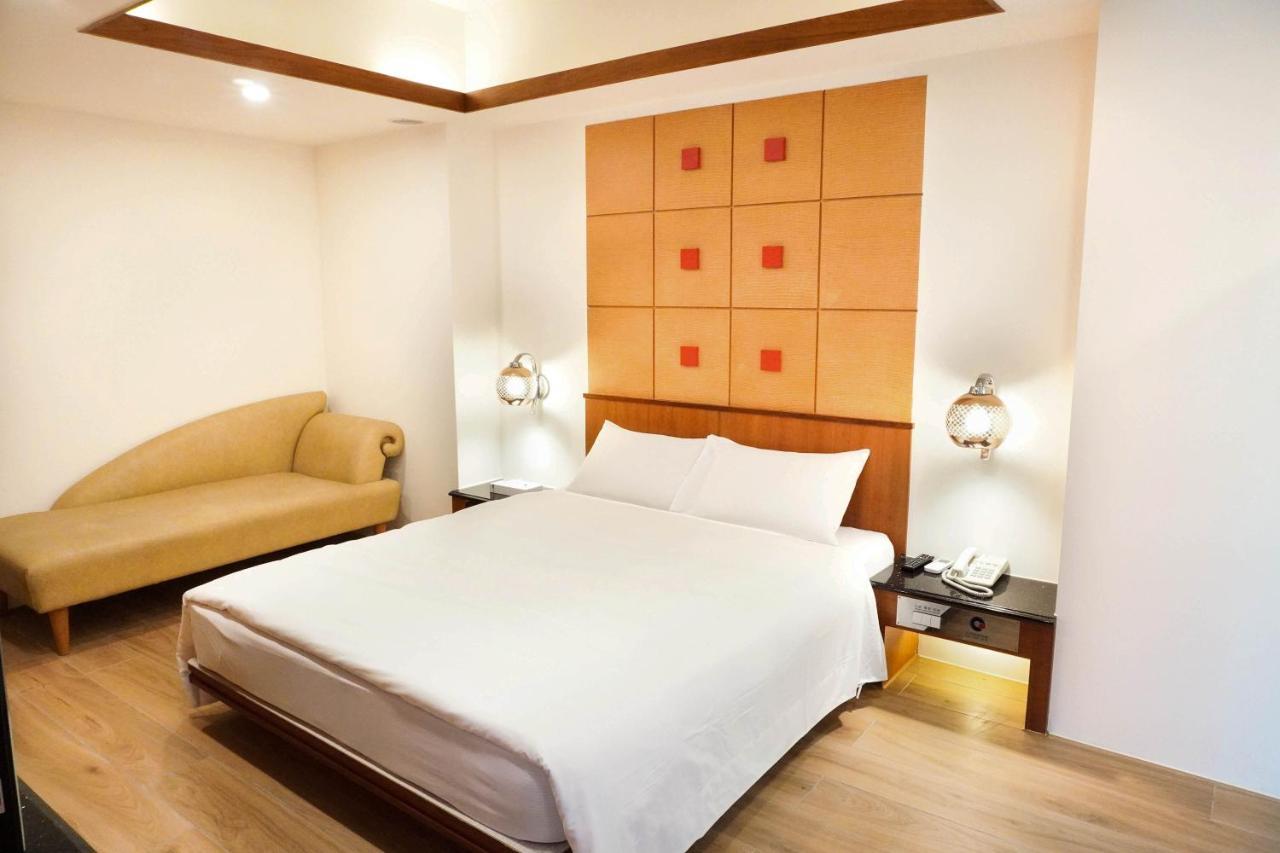 Kao Yuan Hotel - Zhong Zheng Taichung Extérieur photo