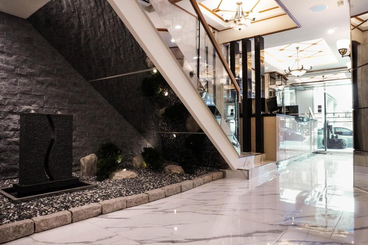Kao Yuan Hotel - Zhong Zheng Taichung Extérieur photo
