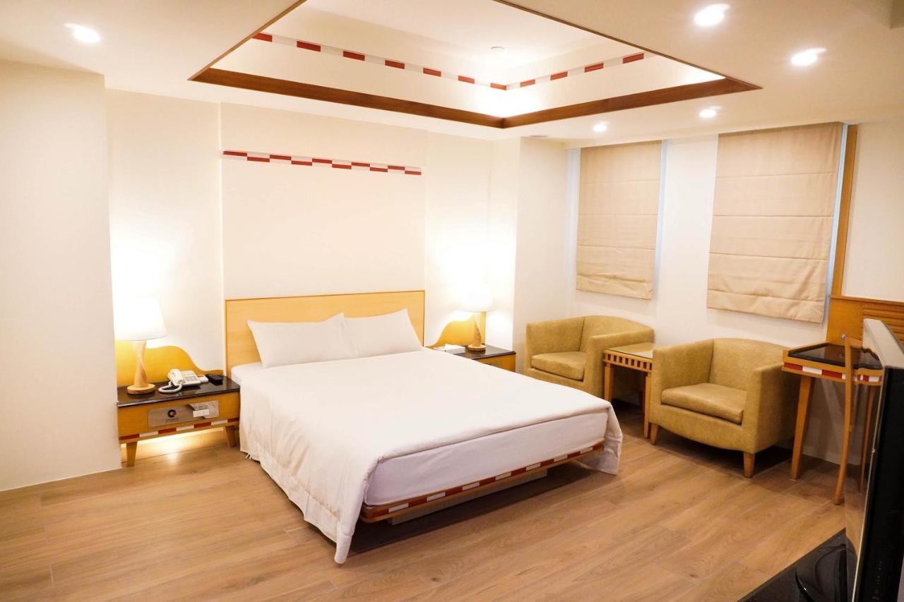 Kao Yuan Hotel - Zhong Zheng Taichung Extérieur photo