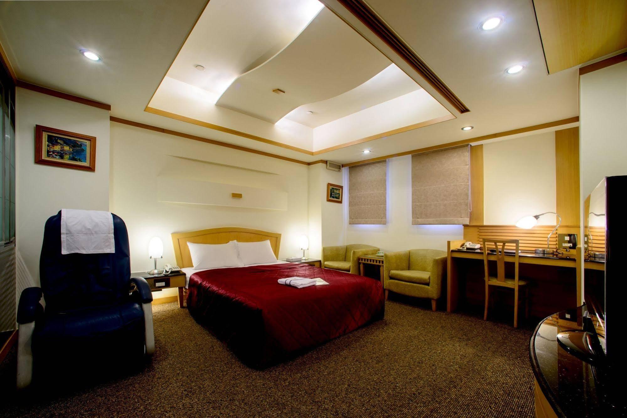 Kao Yuan Hotel - Zhong Zheng Taichung Extérieur photo
