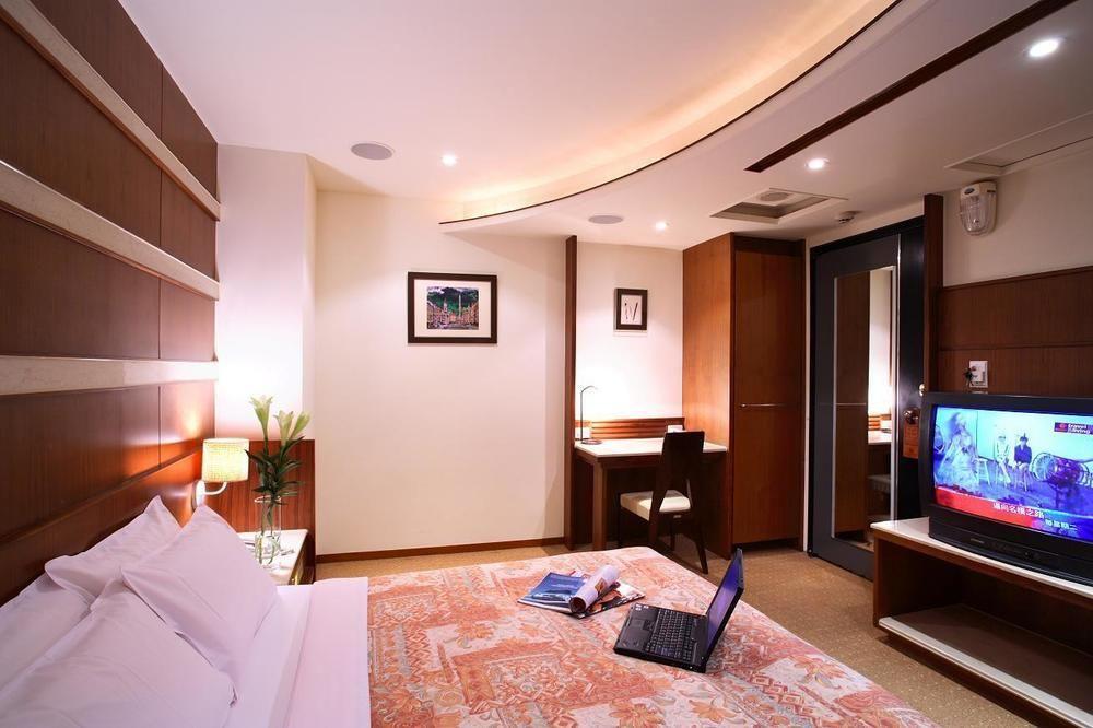 Kao Yuan Hotel - Zhong Zheng Taichung Extérieur photo
