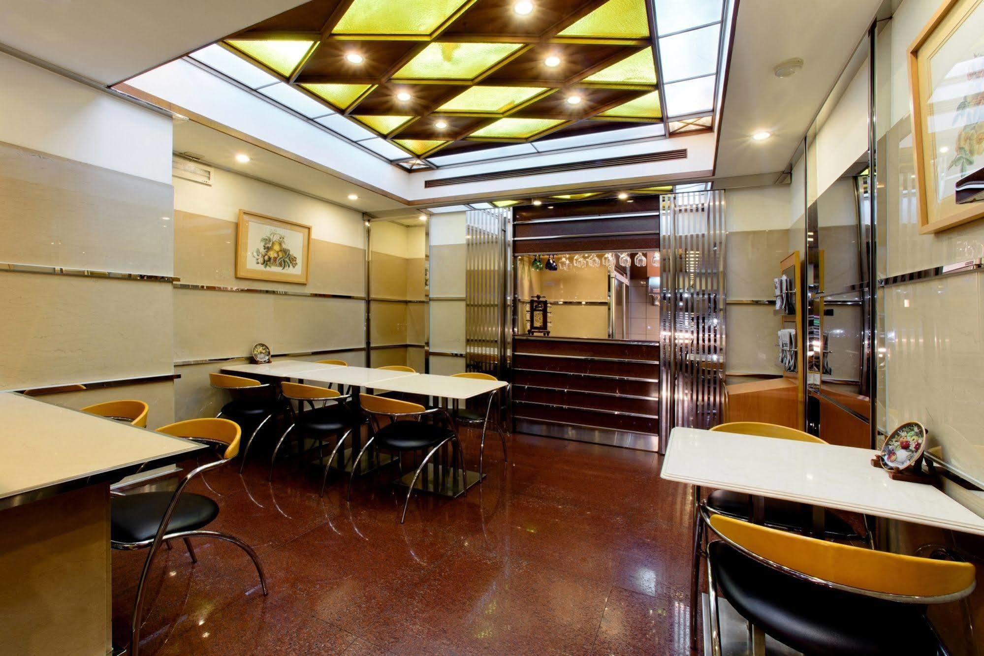 Kao Yuan Hotel - Zhong Zheng Taichung Extérieur photo