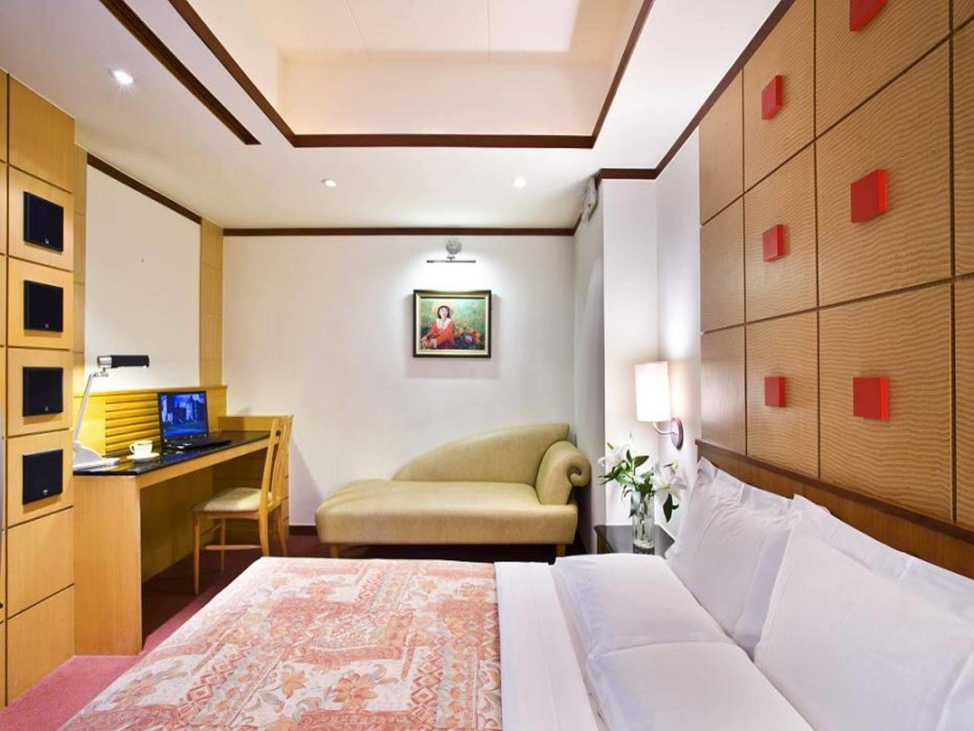 Kao Yuan Hotel - Zhong Zheng Taichung Extérieur photo