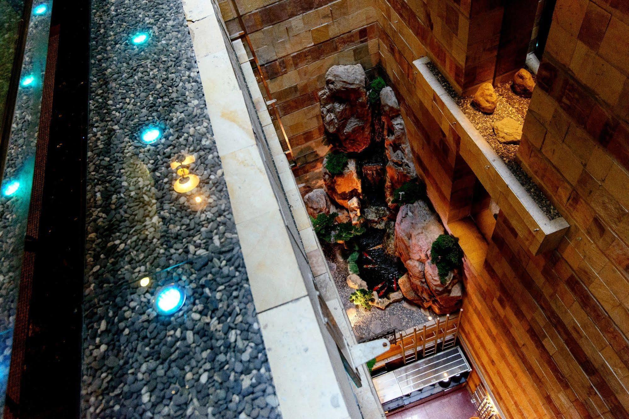 Kao Yuan Hotel - Zhong Zheng Taichung Extérieur photo
